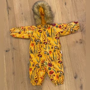 Reima toddler snowsuit size 80 (12-18 months). Like new, only worn twice.